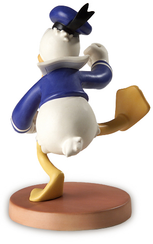 donald duck sculpture